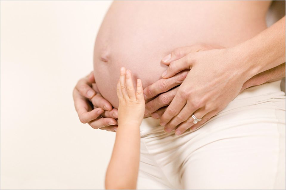 Psychologie: Schon ungeborene Kinder nehmen ab der achten Schwangerschaftswoche sanfte Berührungen war
