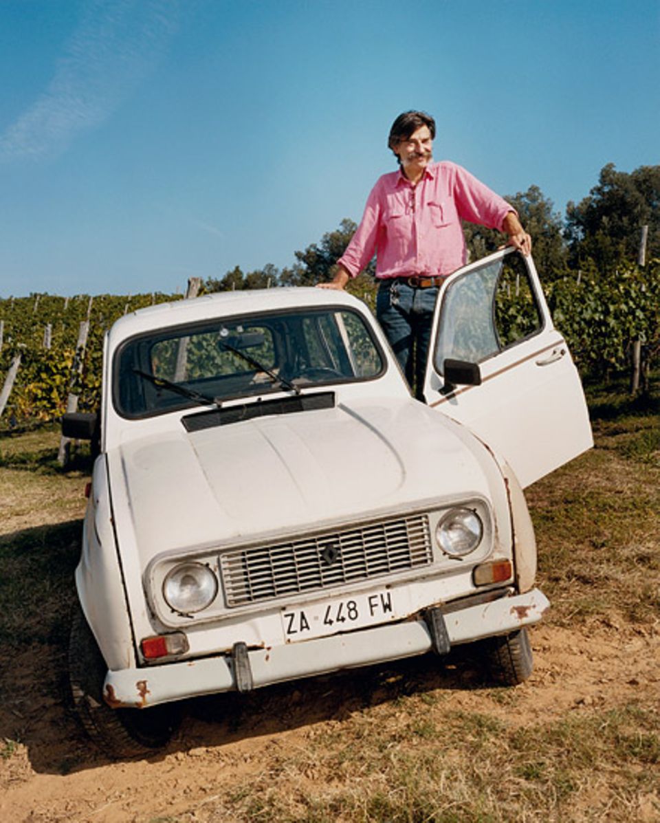 Wenn es um Wein geht, macht Andreas März keine Kompromisse. Einfach und gut soll er sein, ohne modische Schnörkel, aber mit Charakter Wenn es um Wein geht, macht Andreas März keine Kompromisse. Einfach und gut soll er sein, ohne modische Schnörkel, aber mit Charakter