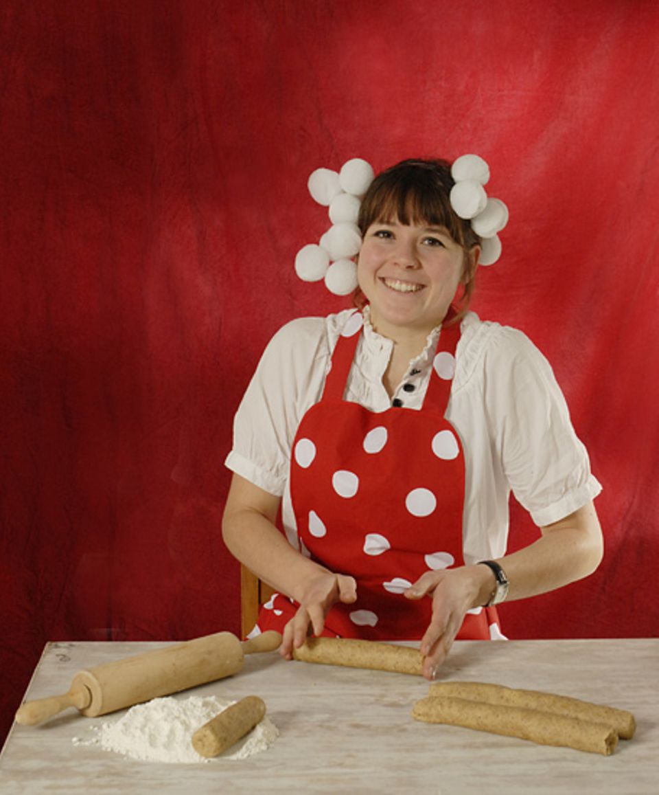 Grafikerin Carolin Löbbert liebt besonders "Heidesand" - und verrät euch hier ihr Rezept für die süßen Kekse Grafikerin Carolin Löbbert liebt besonders "Heidesand" - und verrät euch hier ihr Rezept für die süßen Kekse