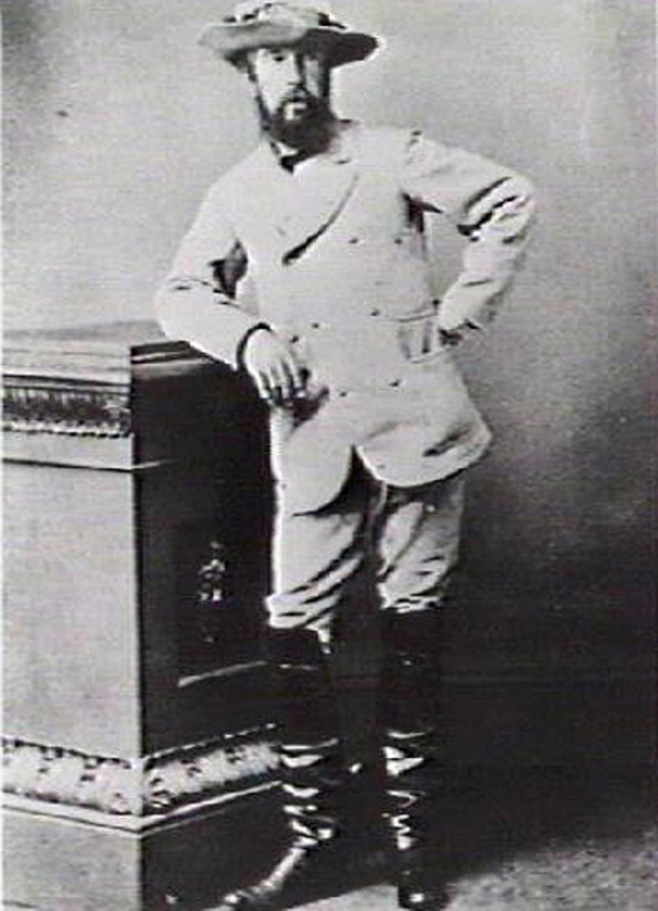 GEO EPOCHE Australien: Charles Todd (1826-1910) ist die treibende Kraft hinter dem Bau des "Overland Telegraph" GEO EPOCHE Australien: Charles Todd (1826-1910) ist die treibende Kraft hinter dem Bau des "Overland Telegraph"