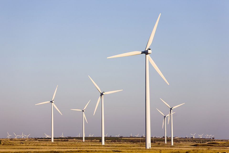 Windräder erzeugen sauberen Strom Windräder erzeugen sauberen Strom