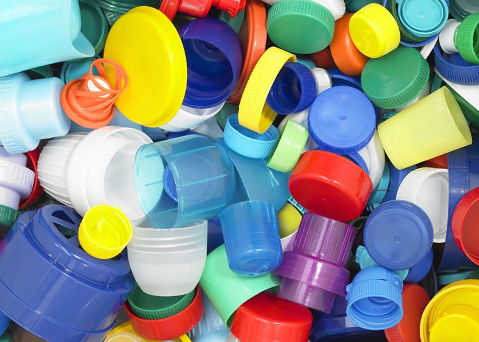 Einmal in die Welt geraten, ist Plastikmüll nur schwer wieder loszuwerden Einmal in die Welt geraten, ist Plastikmüll nur schwer wieder loszuwerden