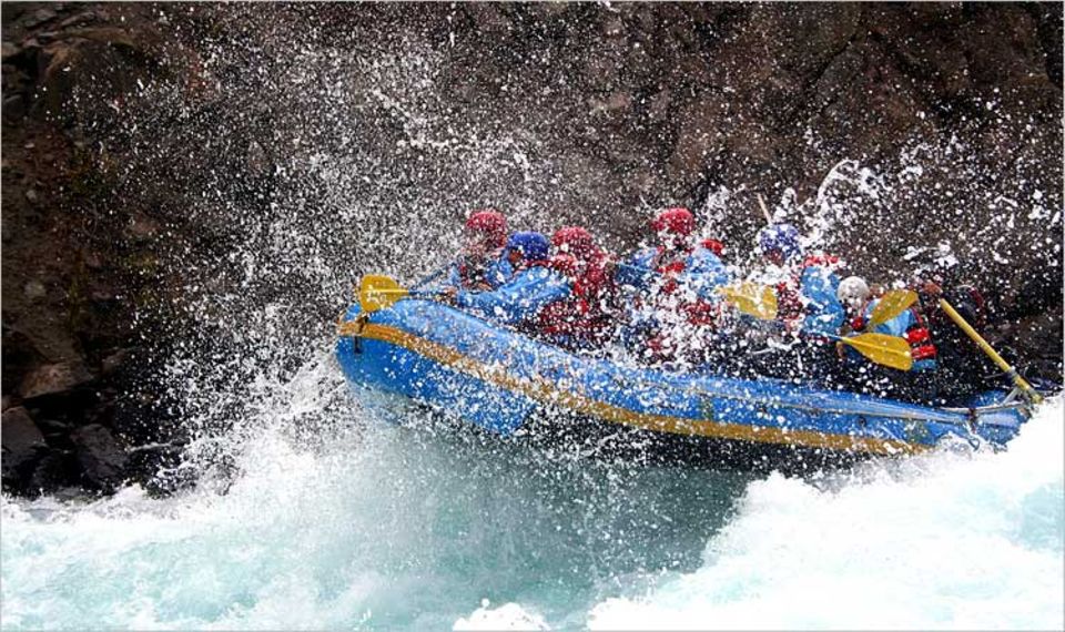 Ferien mit Sturzhelm: River Rafting auf dem Chilko River in British Columbia Ferien mit Sturzhelm: River Rafting auf dem Chilko River in British Columbia