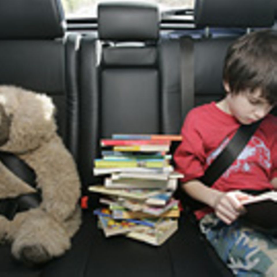 Mit Kindern im Auto: Tipps für eine entspannte Autofahrt mit Kindern