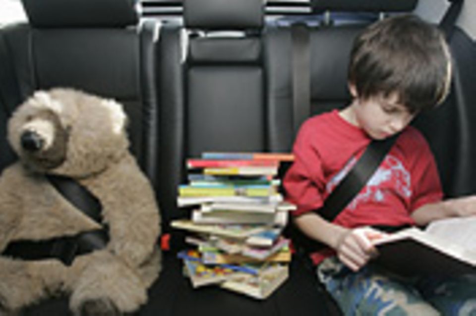 Mit Kindern im Auto: Tipps für eine entspannte Autofahrt mit Kindern
