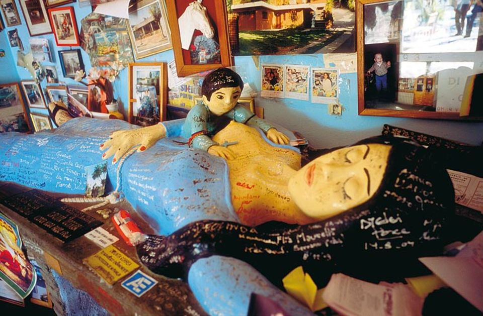 Argentinien: Dort, wo heute eine Gipsfigur liegt, soll die junge Mutter verdurstet sein