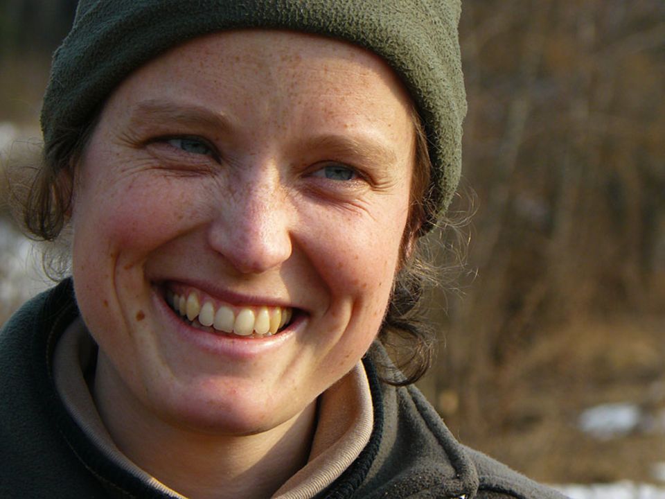 Laetitia Becker hat ein Leben in Russlands Abgeschiedenheit gewählt – für ihre geliebten Wölfe