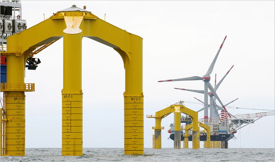Windkraft: Bislang werden Fundamente für die Windkraft-Masten in den Meeresboden gerammt. Das ist kostengünstig, aber extrem laut