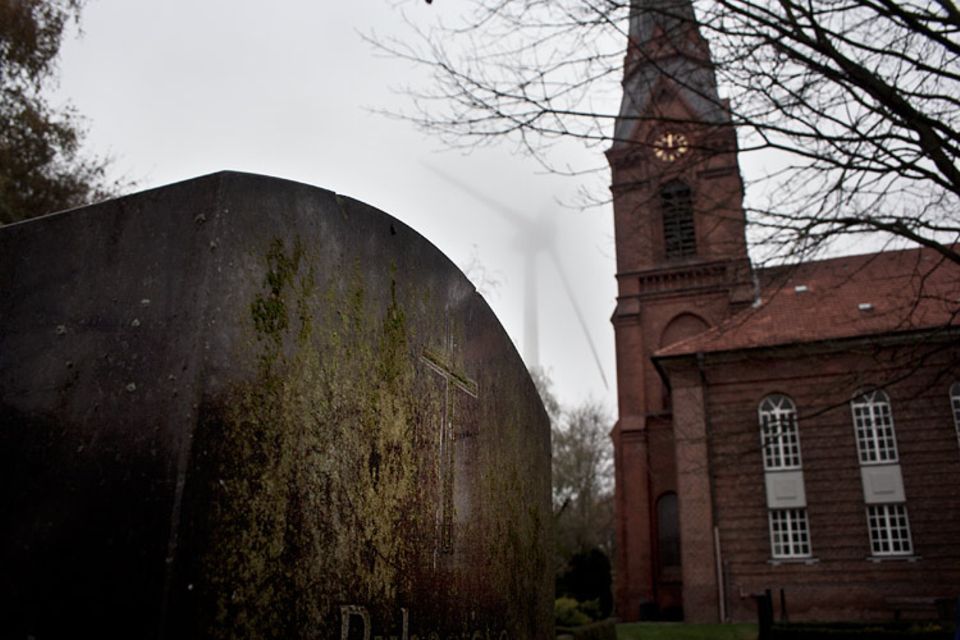 Geisterstädte: Der verwunschene Friedhof in Hamburg Altenwerder - ob es hier spukt?