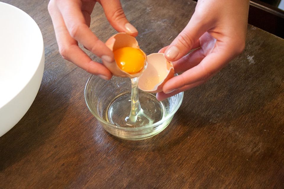 Eier trennen - so geht's Eier trennen - so geht's