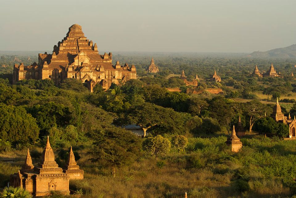 Myanmar: Das weite Tempelareal von Bagan ist eine der Hauptattraktionen des Landes