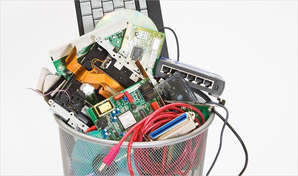 Obsoleszenz: Nachhaltigkeit geht anders: Elektrogeräte als Wegwerfware Obsoleszenz: Nachhaltigkeit geht anders: Elektrogeräte als Wegwerfware