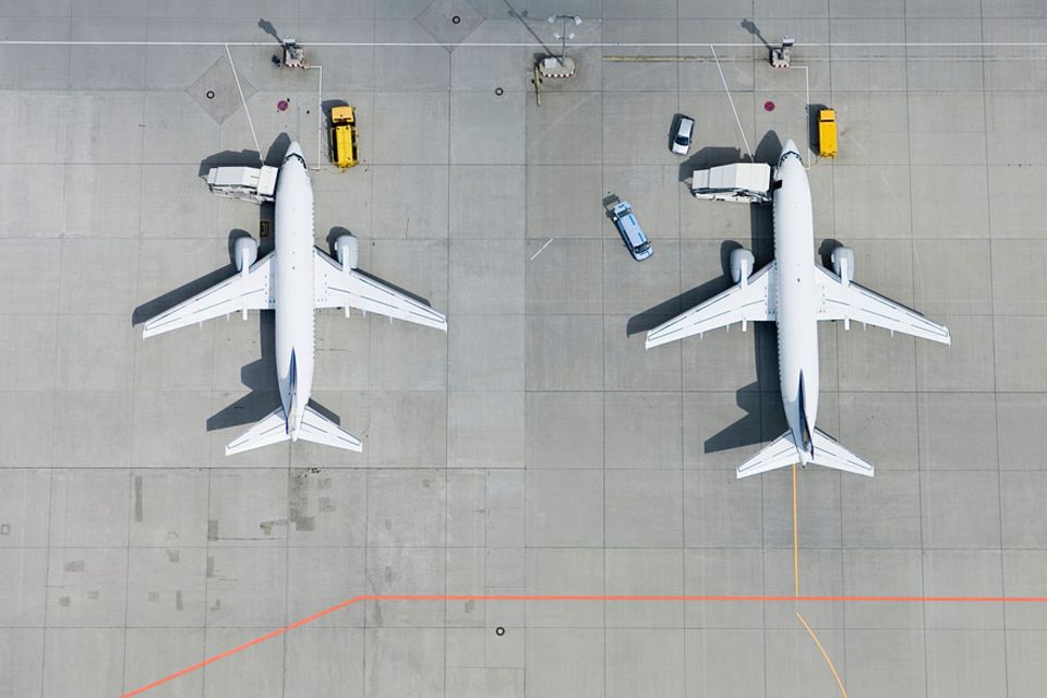 Reisephänomene: Auf die Plätze, fertig, los! Wieso fliegt eine Airline scheinbar schneller als eine andere? Reisephänomene: Auf die Plätze, fertig, los! Wieso fliegt eine Airline scheinbar schneller als eine andere?