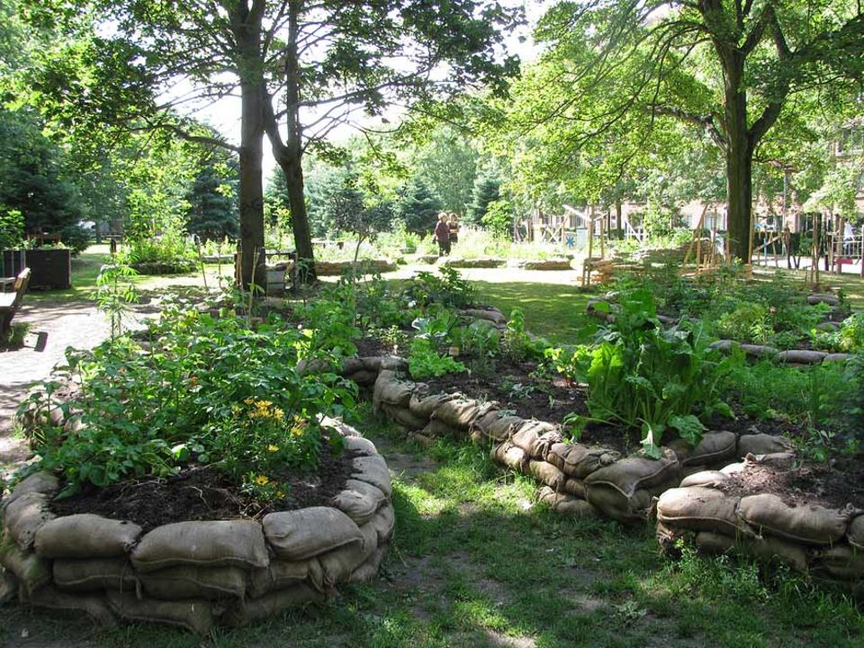 Mit dem Urban Garden im Nørrebropark haben sich engagierte Kopenhagener ein Stück Landleben in die Stadt geholt Mit dem Urban Garden im Nørrebropark haben sich engagierte Kopenhagener ein Stück Landleben in die Stadt geholt