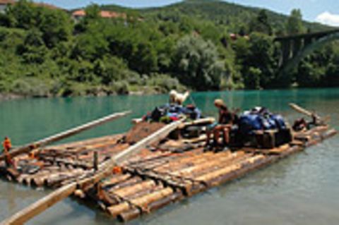 MONTENEGRO: Auf dem Floß durch die Schluchten der Tara