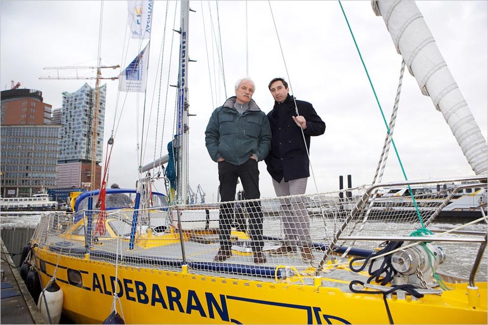 Umweltschutz: Zu Gast auf der "Aldebaran": Die Regisseure Yann Arthus-Bertrand und Michael Pitiot Umweltschutz: Zu Gast auf der "Aldebaran": Die Regisseure Yann Arthus-Bertrand und Michael Pitiot
