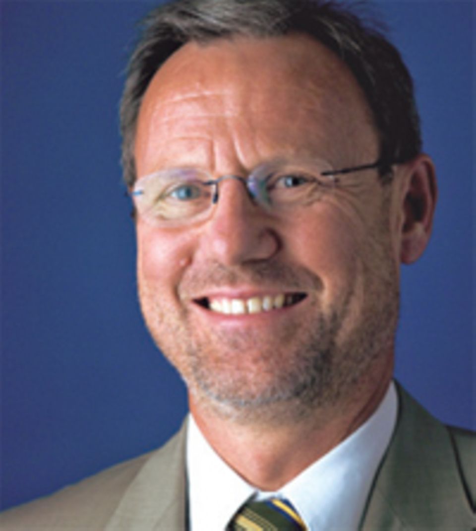 Satellitenaufklärung: Prof. Dr. Volker Liebig, 56, leitet seit 2004 das ESA-Erdbeobachtungszentrum in Frascati. Er lehrt am Institut für Raumfahrtsysteme der Universität Stuttgart