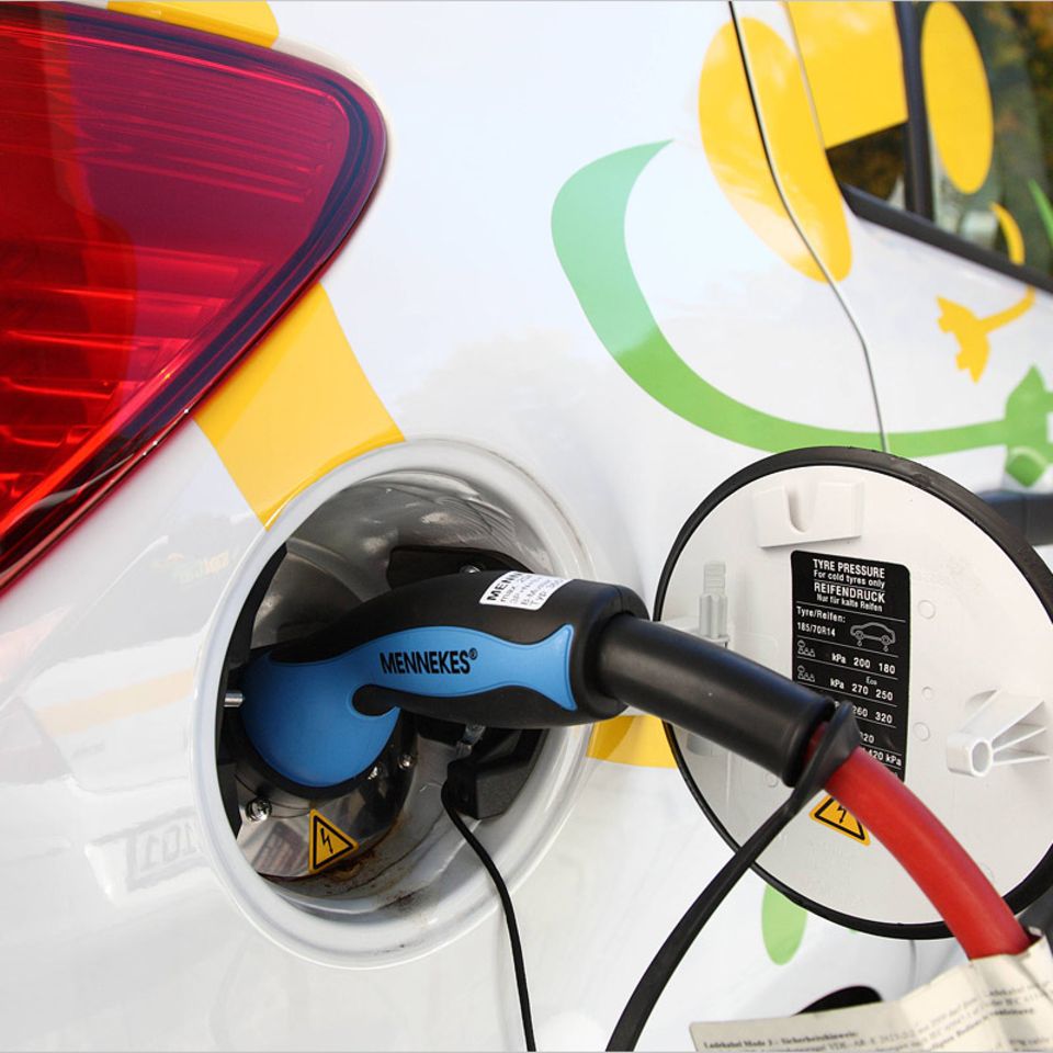 Elektromobilität: Was Elektroautos so teuer macht