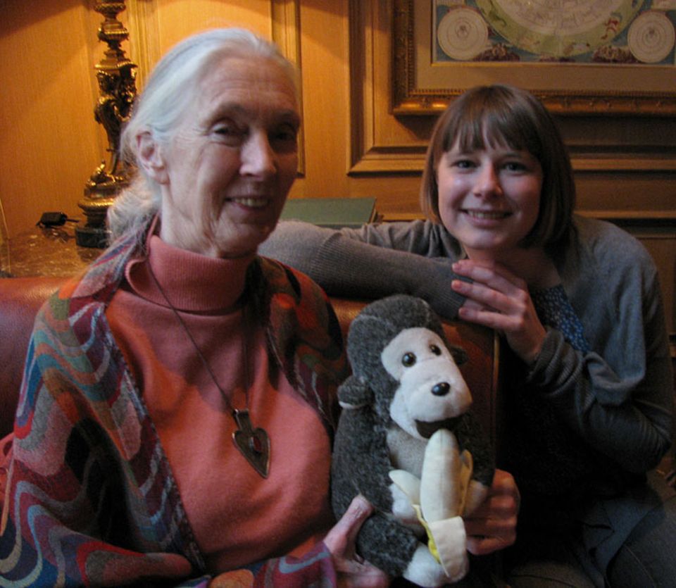 Schimpansen: GEOlino.de-Redakteurin Anna Sandner traf Jane Goodall in Berlin