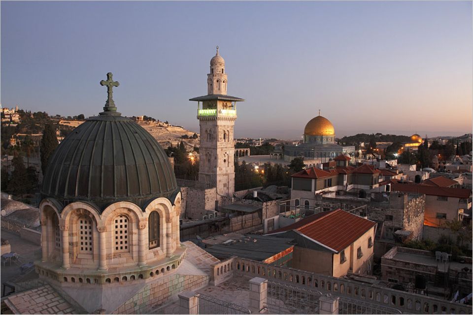 Jerusalem: Die wunderschöne Altstadt Jerusalems mit Blick auf den Felsendom Jerusalem: Die wunderschöne Altstadt Jerusalems mit Blick auf den Felsendom