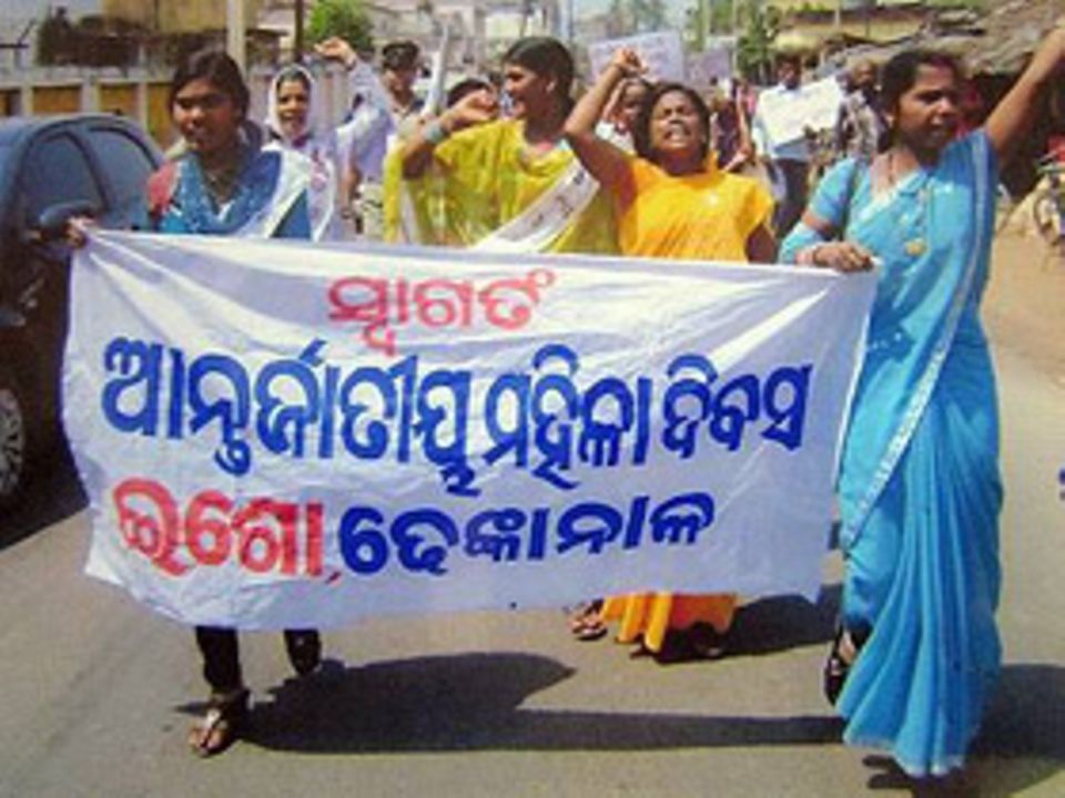 Frauenrechte: Indische Frauen gehen für ihre Rechte auf die Straße und protestieren