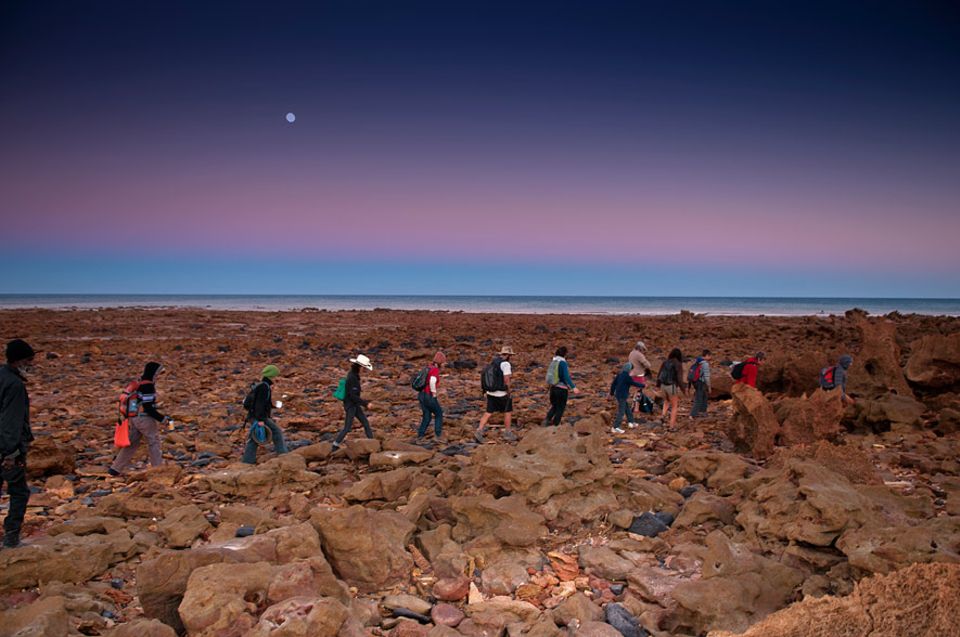 Erlebnisse in Australien: Jedes Jahr im Juni findet auf der Broome-Halbinsel der "Lurujarri Heritage Dreaming Trail" statt