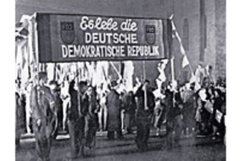1949: Gründung der DDR: Staat von Stalins Gnaden