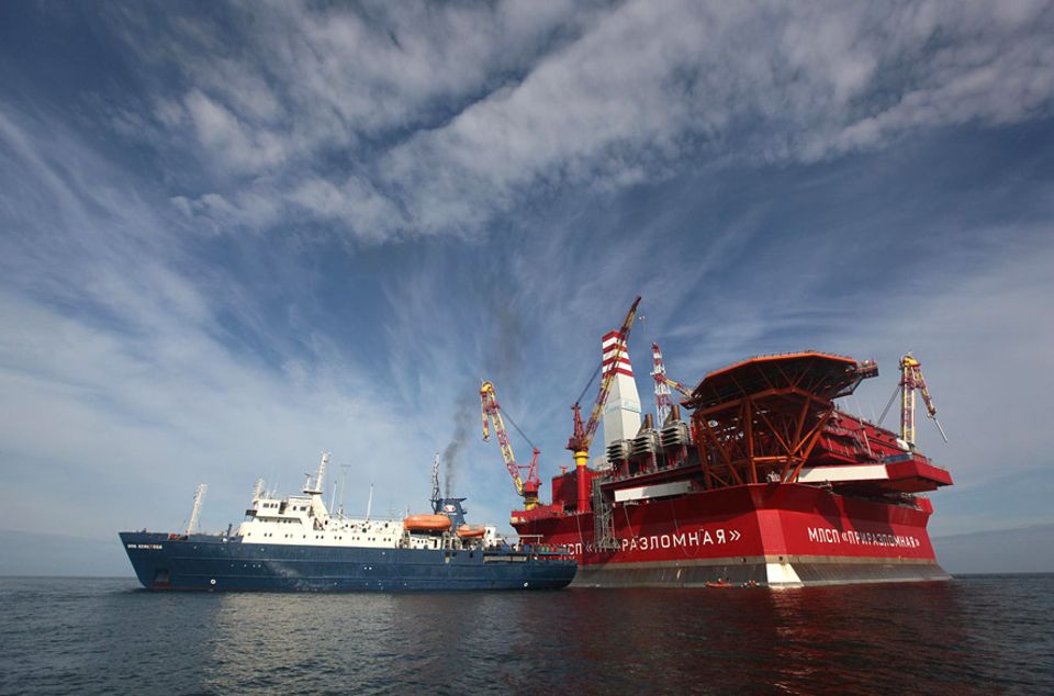 Public Eye Awards 2014: Gazprom-Plattform "Prirazlomnaya": Die erste Ölplattform im überwiegend eisbedeckten Teil der Arktis