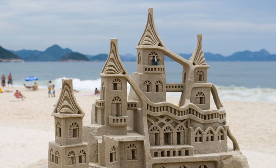 Urlaubstipps: Wer solche Sandburgen bauen möchte, sollte sich an der Formel des Geografen Matthew Benett halten Urlaubstipps: Wer solche Sandburgen bauen möchte, sollte sich an der Formel des Geografen Matthew Benett halten