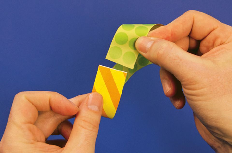 Mathematik: Am besten ist euer Streifen auf beiden Seiten unterschiedlich gefärbt oder gemustert