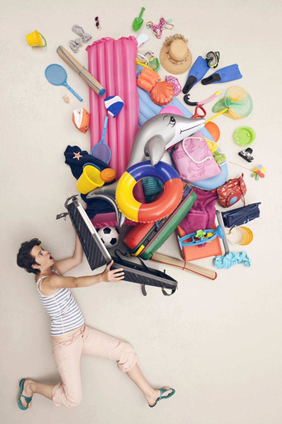 Jubiläum: Was hilft, wenn der Koffer nicht zugeht? Die fettige Packhilfe Jubiläum: Was hilft, wenn der Koffer nicht zugeht? Die fettige Packhilfe