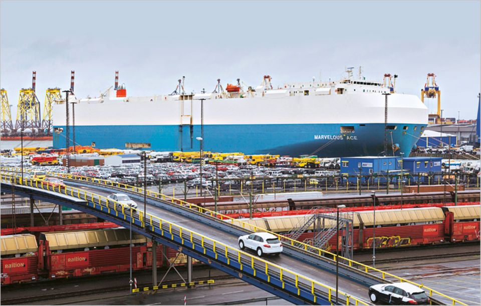 Den Autoterminal in Bremerhaven passieren jährlich mehr als zwei Millionen Autos