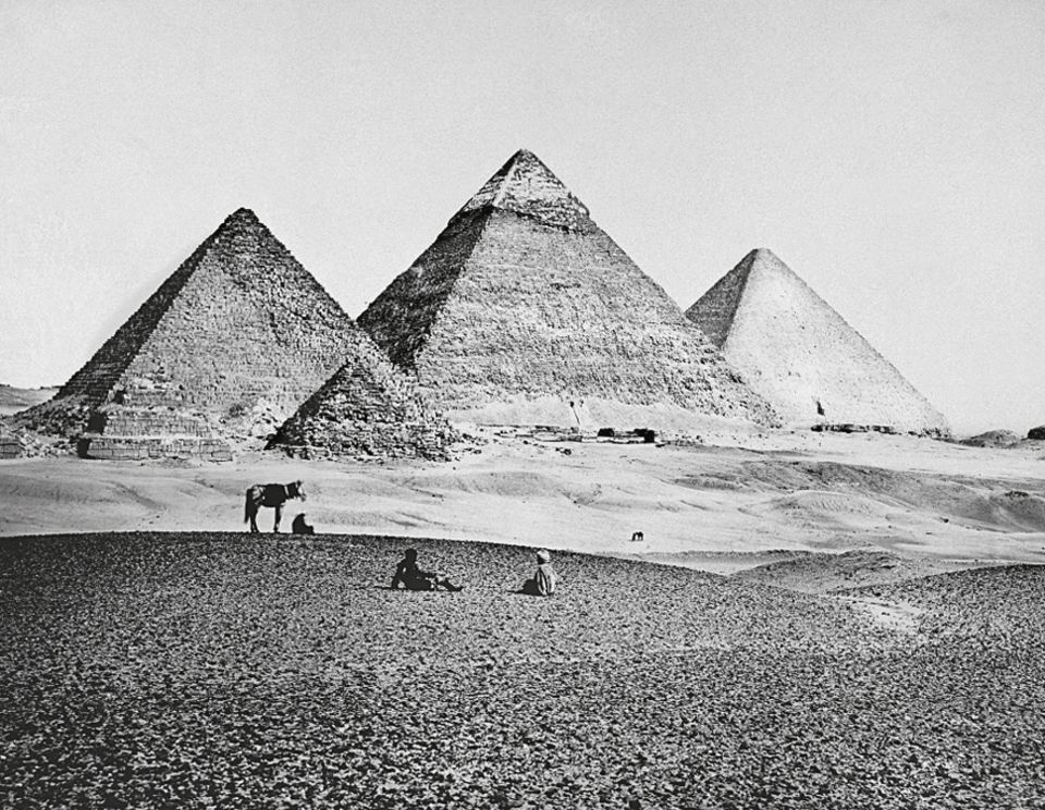 Francis Frith: Frith gelingen die ersten detailgenauen Bilder der Pyramiden von Gizeh. Der Verkauf seiner Orient-Fotografien wird ihn berühmt machen - und reich