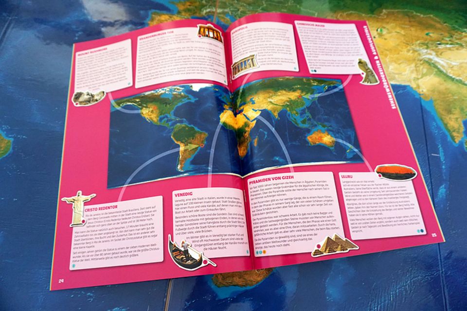 Magnetspielbuch: Zu jedem Magnetsticker gibt das Heft Informationen und verortet ihn in der Karte Magnetspielbuch: Zu jedem Magnetsticker gibt das Heft Informationen und verortet ihn in der Karte