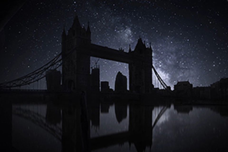 Timelapse der Milchstraße: So wundervoll sähe London ohne Strom aus