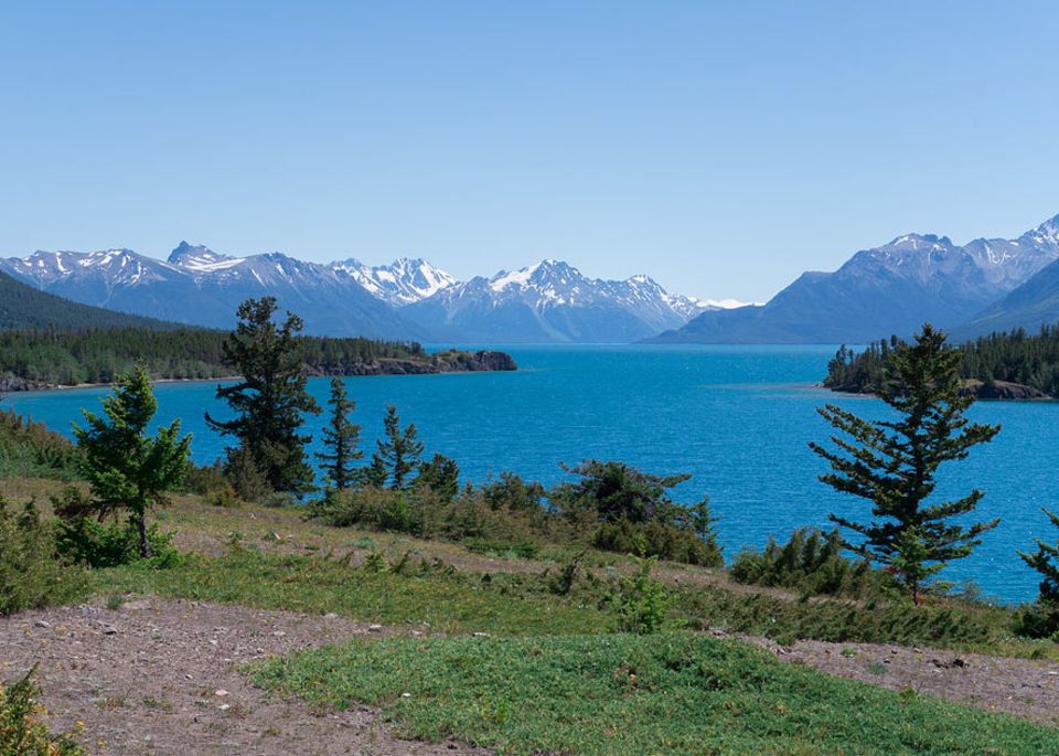 Die Chilcotin bekommen durch das Urteil des Obersten Gerichtshofes die volle Kontrolle über etwa 43 Prozent ihres traditionellen Territoriums, etwa 1.750 Quadratkilometer Die Chilcotin bekommen durch das Urteil des Obersten Gerichtshofes die volle Kontrolle über etwa 43 Prozent ihres traditionellen Territoriums, etwa 1.750 Quadratkilometer