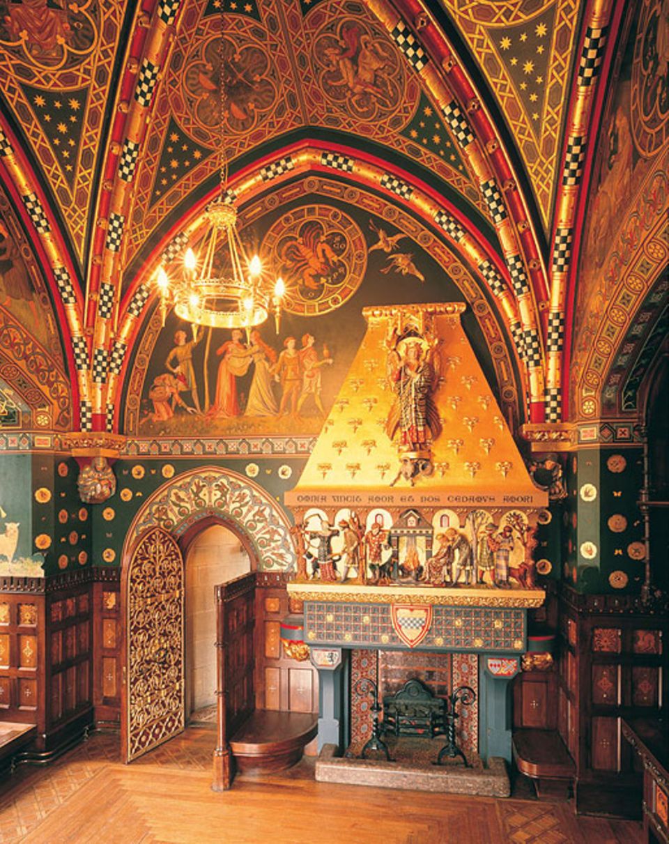 Cardiff Castle: Der "Winter Smoking Room" liegt im Uhrenturm des Schlosses und befasst sich thematisch mit dem Verstreichen von Zeit