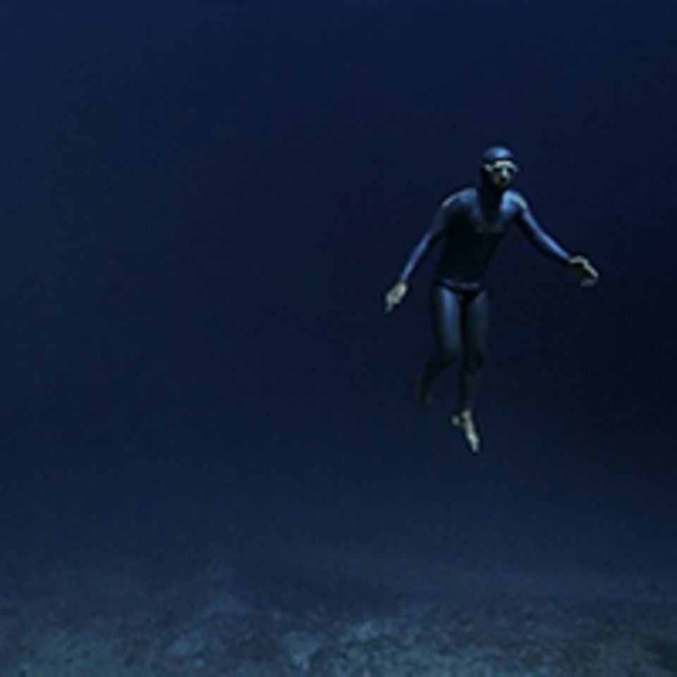 Apnoe-Taucher Guillaume Néry: Kurzfilm "Ocean Gravity": schwerelos im Meer