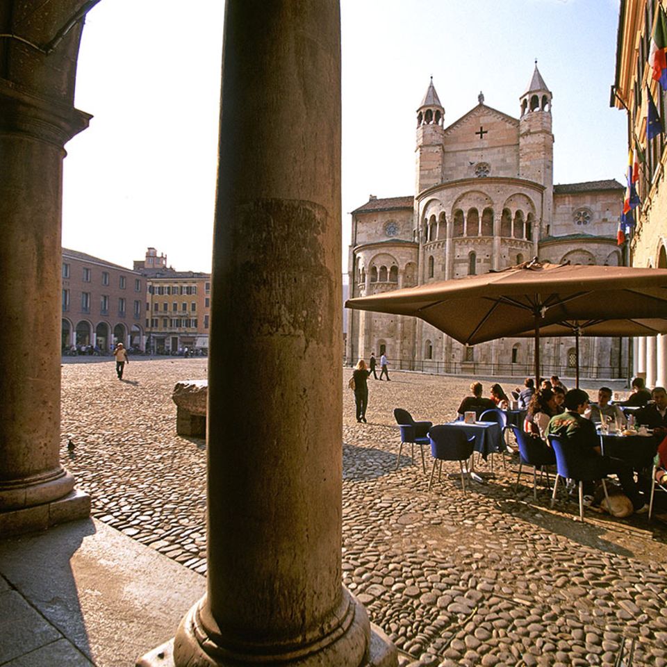 Italien: Bolognas schöne Nachbarin - Modena
