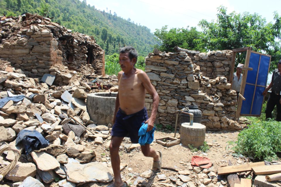 Nepal: Den Menschen im Projektgebiet droht eine Nahrungskrise, denn die kommenden Mais- und Reisernten sind in Gefahr