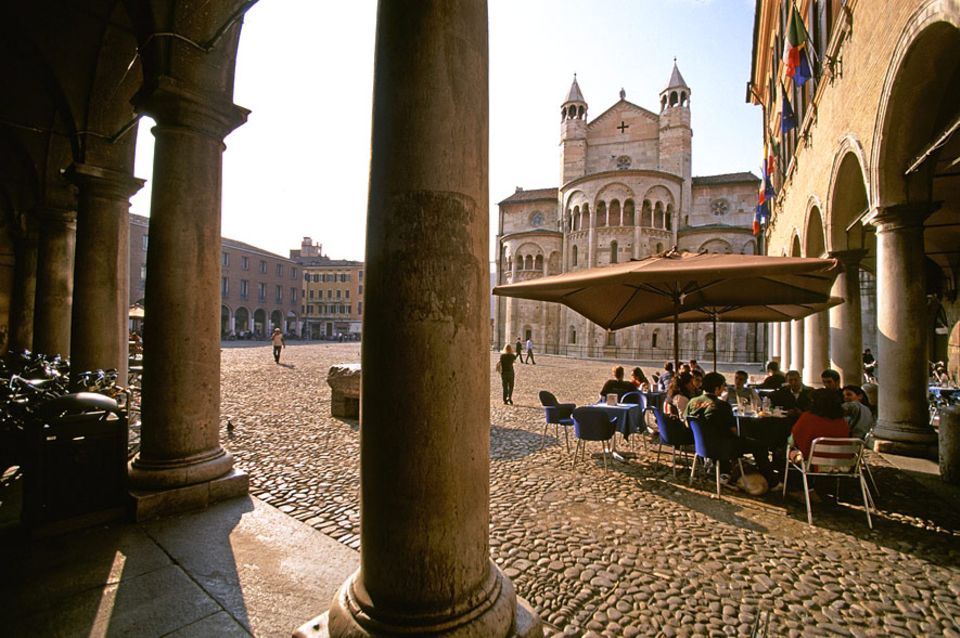 Italien: Alle Wege führen in Modena zum Piazza Grande