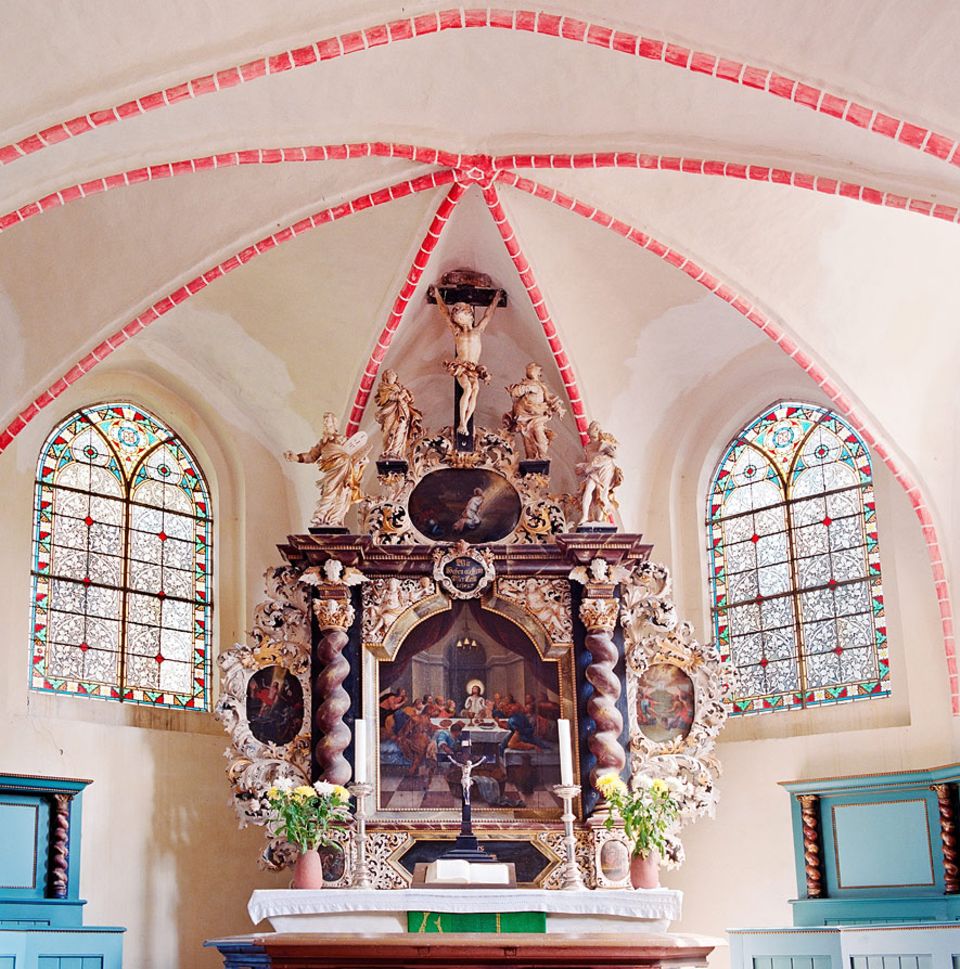 Inselguide: Kleinod und einstiges Wallfahrtsziel ist die St. Laurentius Kirche auf Zudar Inselguide: Kleinod und einstiges Wallfahrtsziel ist die St. Laurentius Kirche auf Zudar