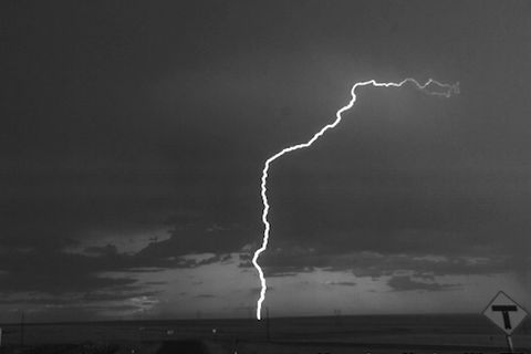 Gewitter: Blitze in Zeitlupe