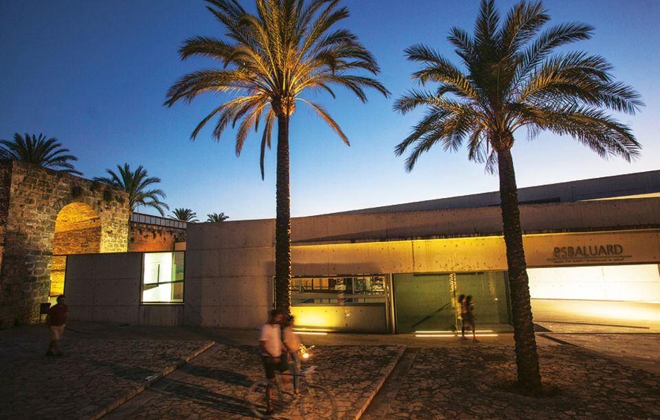 Mallorca: Das Museum Es Baluard stellt zeitgenössische Kunst aus - der 2004 eröffnete Bau ist selbst ein Meisterwerk