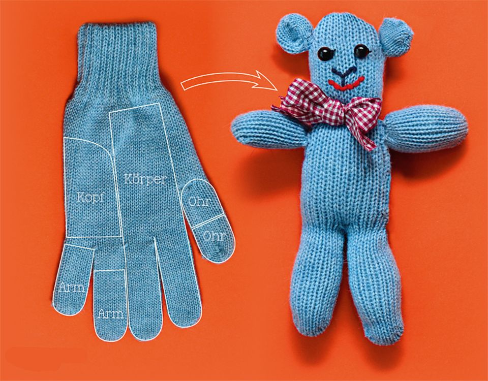Basteln: Teddys aus Handschuhen
