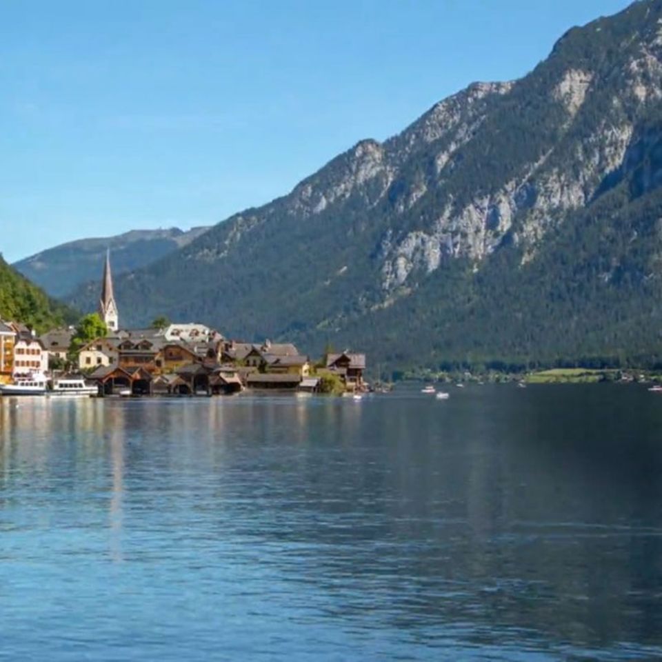 Video: Erstaunliche Zeitraffer-Technik: Rundflug durch Hallstatt