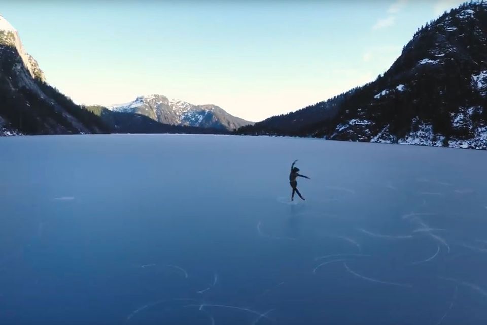 Video: Eiskunstlauf auf 2500 Metern