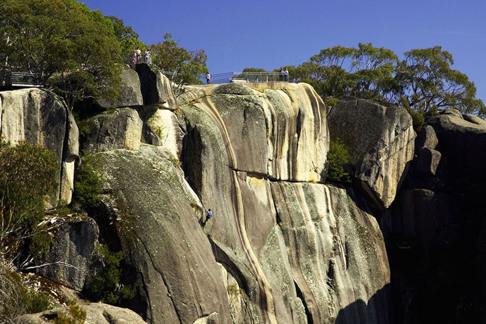 Australien: Der Mount Buffalo-Nationalpark zählt zu den ältesten Schutzgebieten in den australischen Alpen und wird von den Flüssen Buffalo River und Ovens River begrenzt Australien: Der Mount Buffalo-Nationalpark zählt zu den ältesten Schutzgebieten in den australischen Alpen und wird von den Flüssen Buffalo River und Ovens River begrenzt