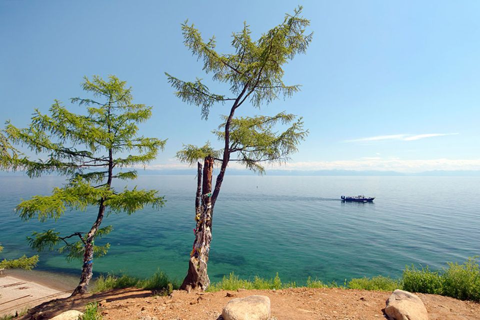 Russland: Am Baikalsee gleich rechts, wer in den fernen Osten Russlands reisen möchte, verlässt die klassische Route zwischen Moskau und Peking am Baikalsee