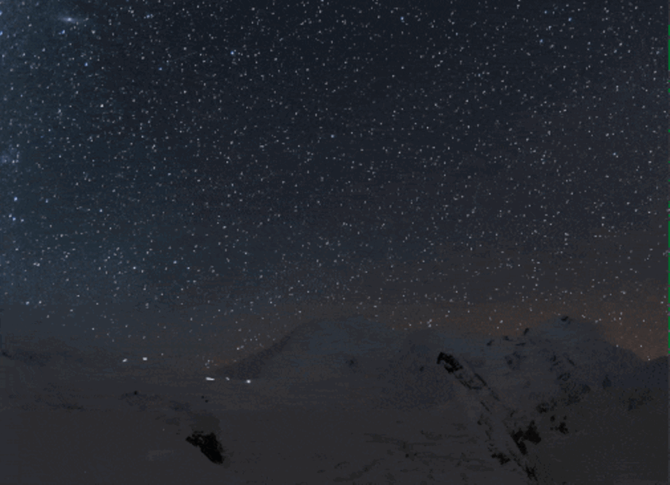 Himalaya-Experiment: Lichtspuren der Expeditionsteilnehmer in der Dunkelheit der Nacht
